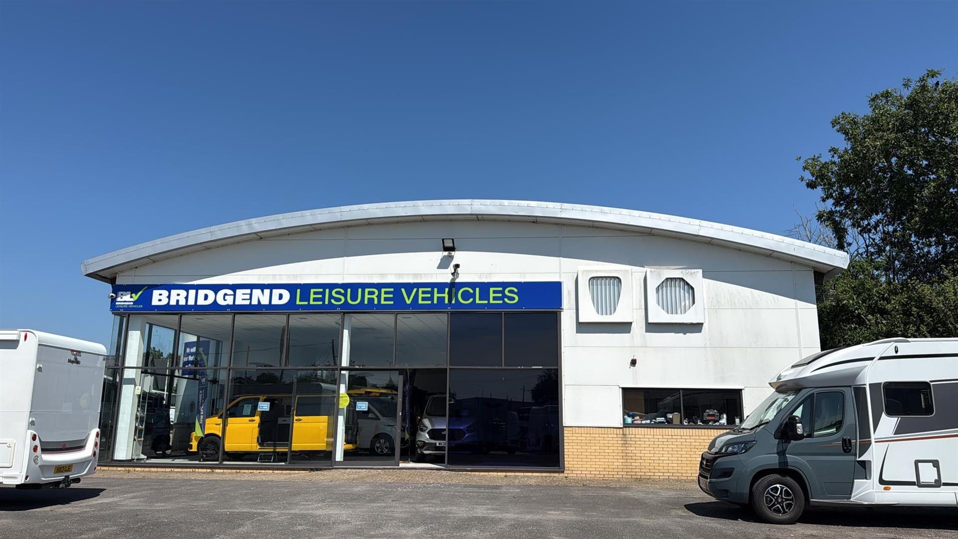 Showroom/Business Unit, Waterton Lane Bridgend, CF31 3YY